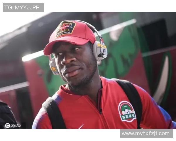 37岁足球明星感染新冠病毒引发关注球迷纷纷送上祝福与支持 37岁足球明星感染新冠病毒引发关注球迷纷纷送上祝福与支持