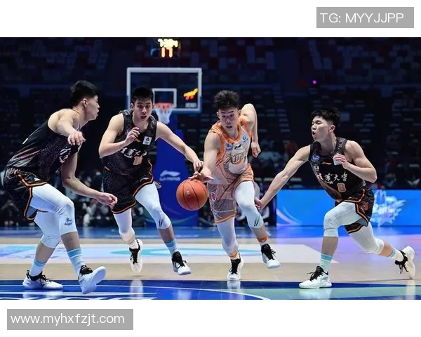 广州篮球队的崛起之路:钻石联赛特别报道揭示成长背后的故事 广州篮球队的崛起之路:钻石联赛特别报道揭示成长背后的故事